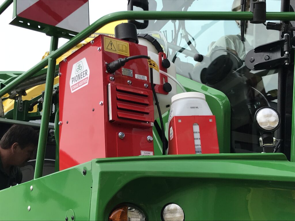 Aplikátor biologických inokulantů na bázi bakterií mléčného kvašení