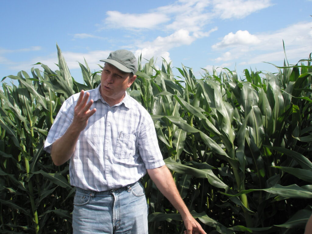 Jedním z autorů MILK2024 je prof. Joe Lauer z University of Wisconsin-Madison