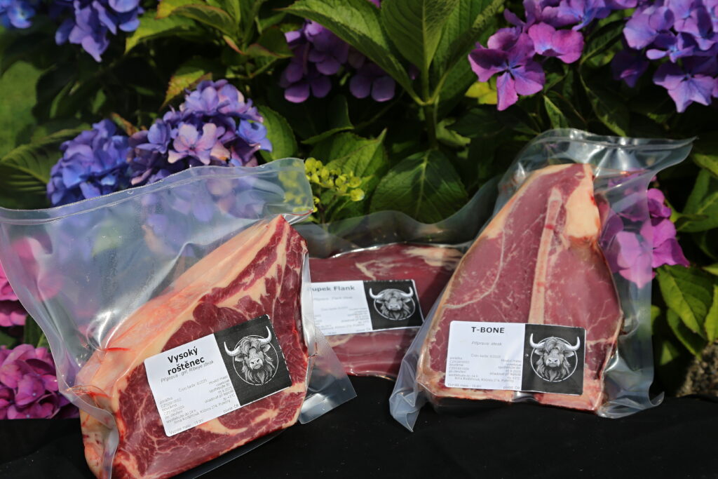 Finálním produktem farmy je kvalitní vyzrálé hovězí maso 
